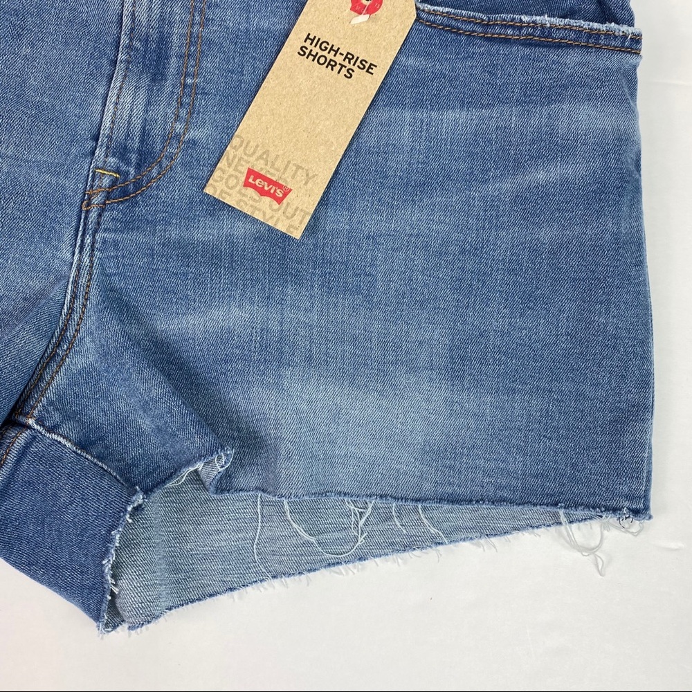 Levi’s High Rise Jeans Shorts - Picture 6 of 6
